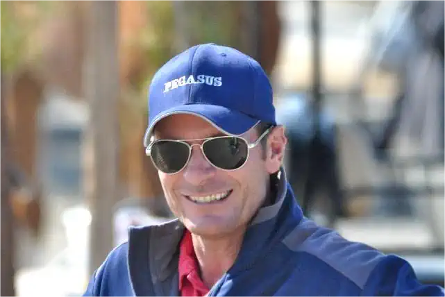 Michael Endicott (Professional)